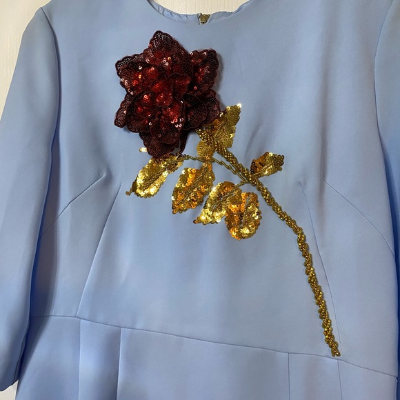 THIS DRESS!!!! Exact D&G design the tag says XL but it can fit size 8-10 M/L - Picture 3 of 8